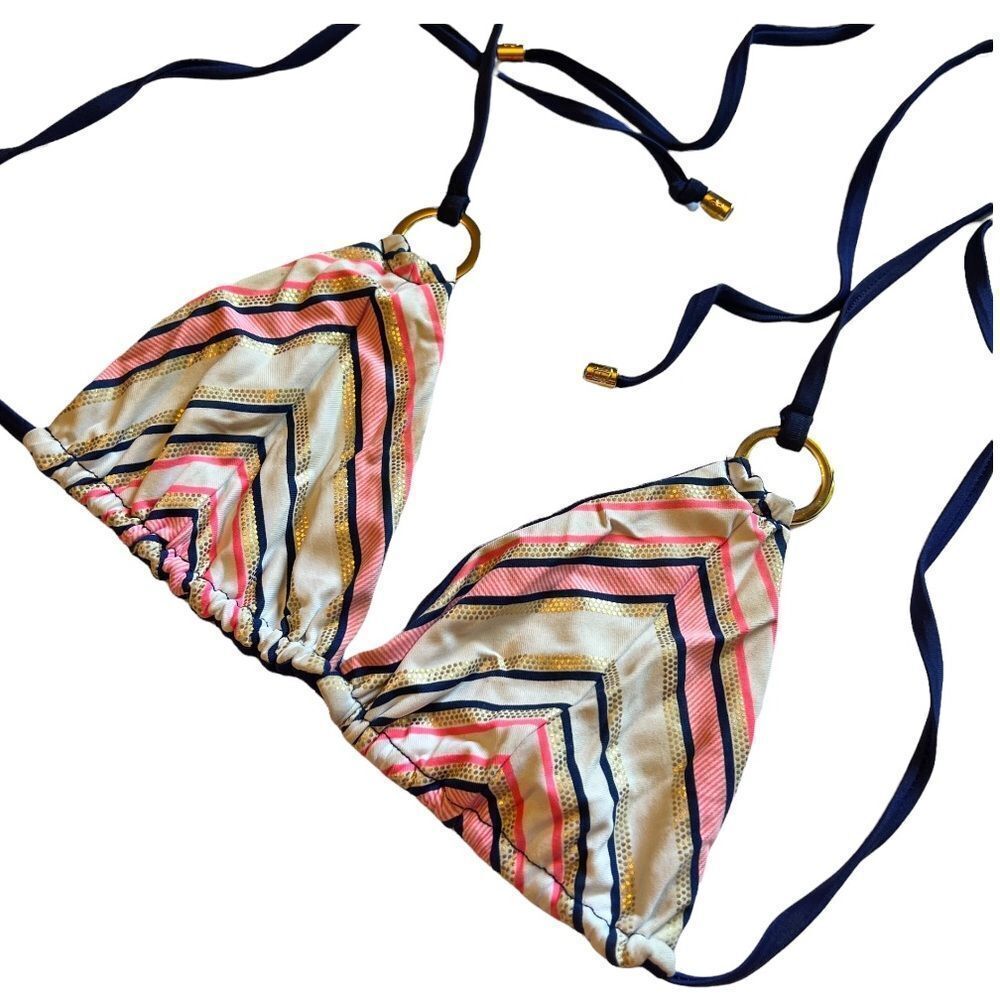 Beach Bunny A Shore Thing Reversible Bikini‎ Top